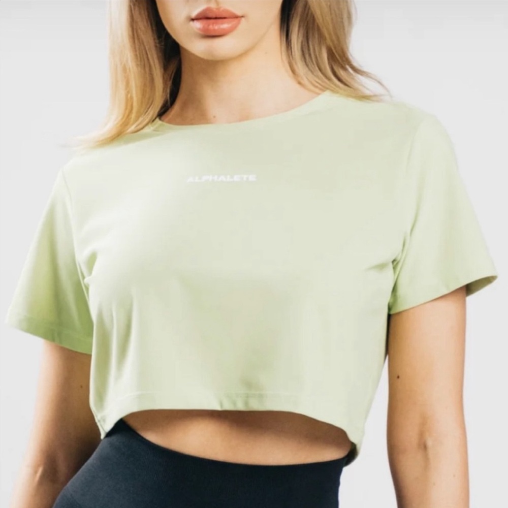ALPHALETE Signature Mesh Crop Tee Size XL Light Green/ Pastel Green